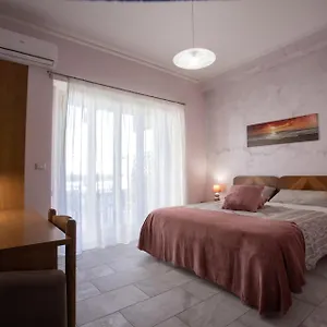 Couette-café Etna Sea House, Catane